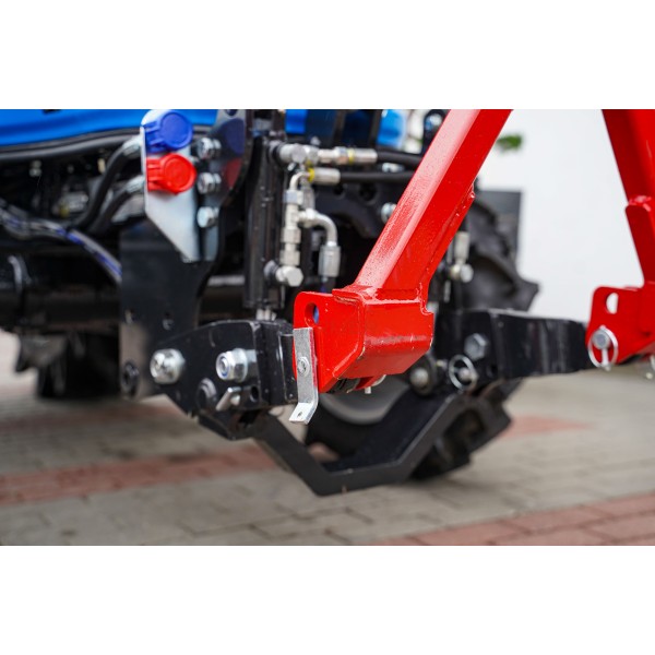 Przedni TUZ do ciągnika z trójkątem zaczepowym "A" LS Tractor MT3.40 Aigner Maschinenbau