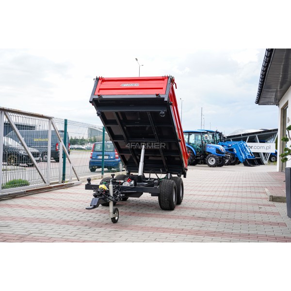 Remolque agrícola de dos ejes de 2,5 T con basculante eléctrico 4FARMER | Traktor.com.pl