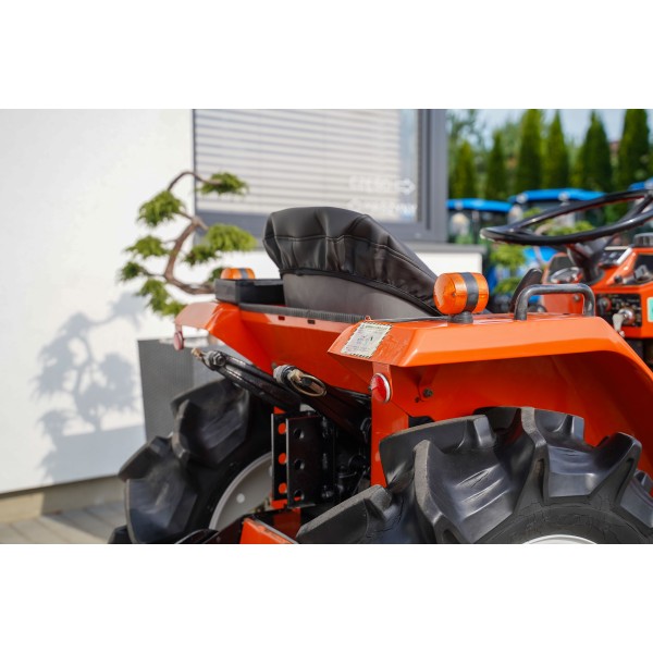 Hinomoto C144D 4x4 - 17HP