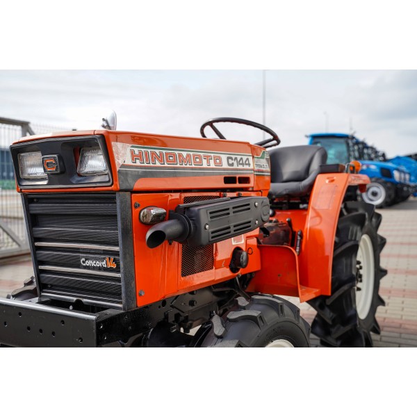 Hinomoto C144D 4x4 - 17HP