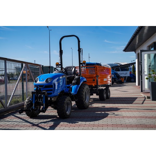 Przyczepa rolnicza dwuosiowa 2,5T z kiprem i nadstawkami z siatki 4FARMER | Traktor.com.pl