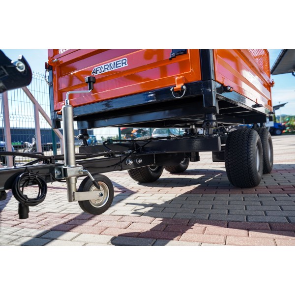 Przyczepa rolnicza dwuosiowa 2,5T z kiprem i nadstawkami z siatki 4FARMER | Traktor.com.pl