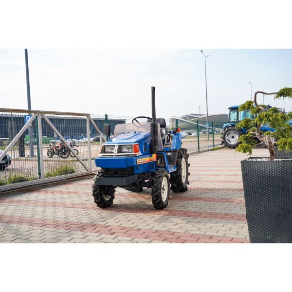 Iseki TU140F 14KM - 4x4