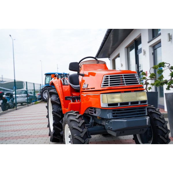 Kubota Saturn X24D 4x4 - 24KM