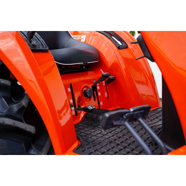 Kubota Saturn X24D 4x4 - 24 CV