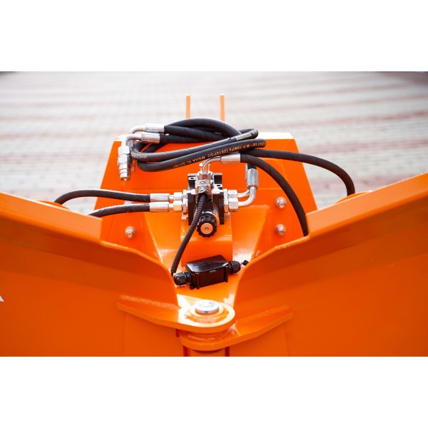 Lame à neige Vario arrow 150 cm, hydraulique (TUZ) 4FARMER