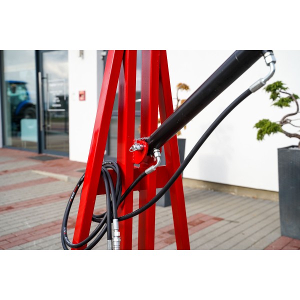 Zemědělský jeřáb a zvedák T500 4FARMER