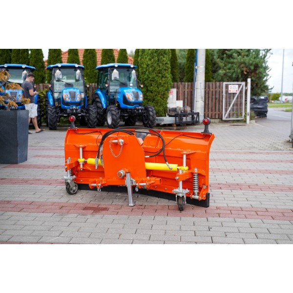 Pług do śniegu strzałkowy PK 150 cm, hydrauliczny, wyposażenie dodatkowe (TUZ) 4FARMER | Traktor.com.pl