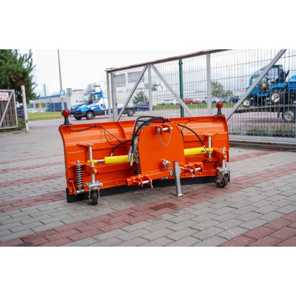 Pług do śniegu strzałkowy PK 150 cm, hydrauliczny, wyposażenie dodatkowe (TUZ) 4FARMER | Traktor.com.pl
