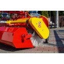 Zamiatarka do traktora z koszem i pojemnikiem nawadniającym 4FARMER