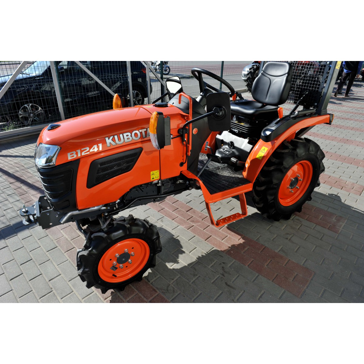 Kubota B1241 4x4 22KM