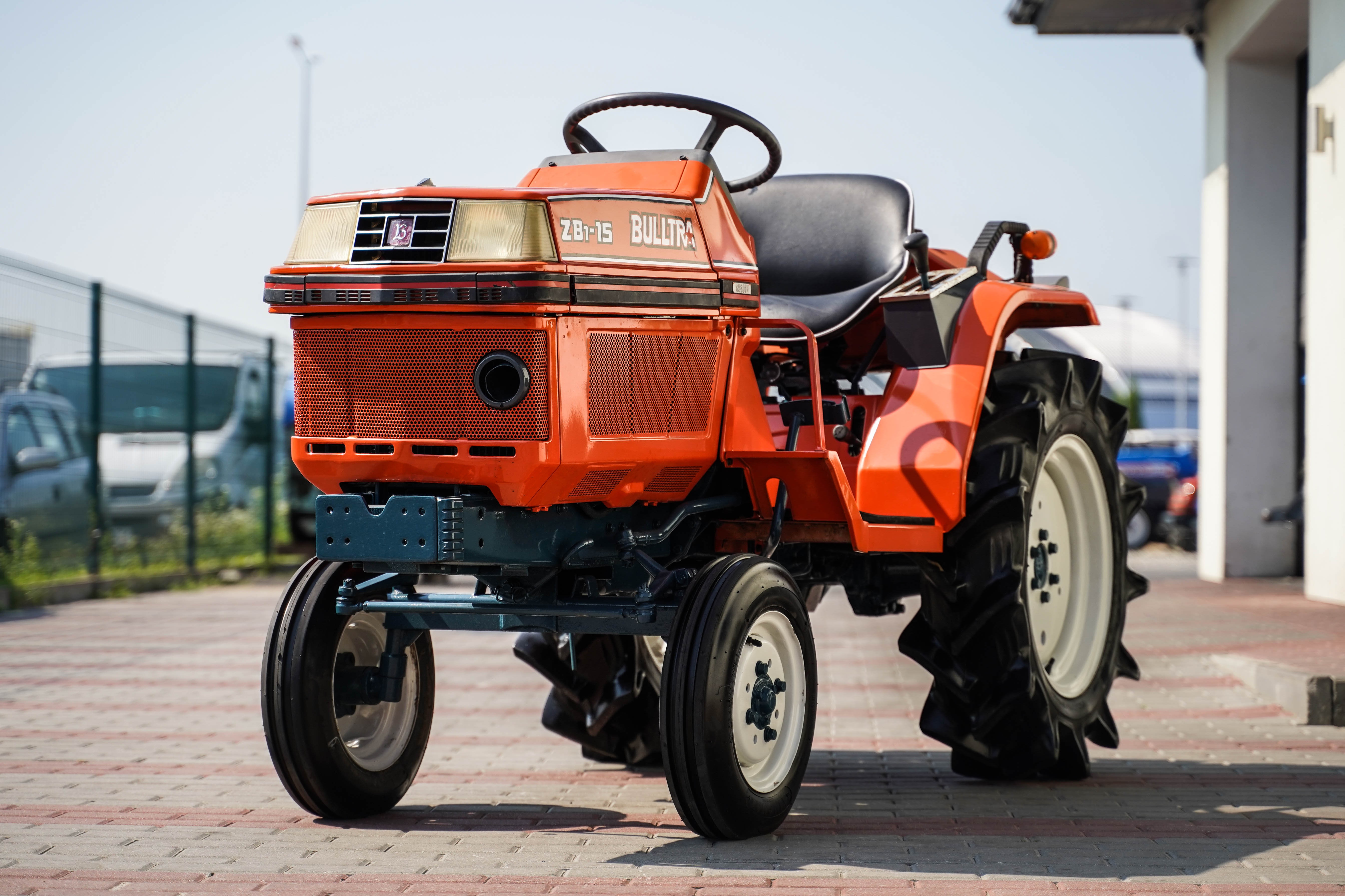 Kubota Bulltra B1-15