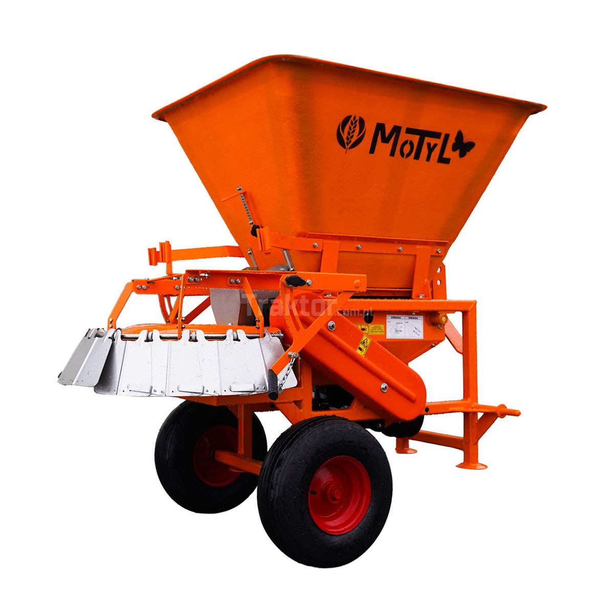 MOTYL N031M fertilizer spreader with municipal attachment (with wheels) POM Augustów