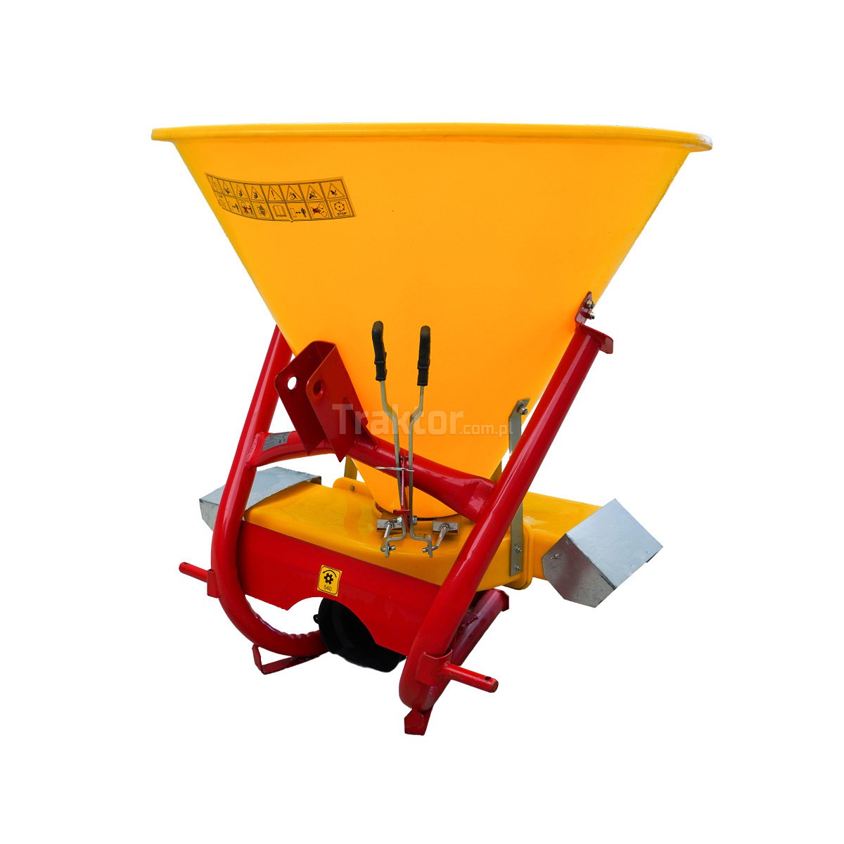 Orchard spreader with the S300 Strumyk attachment