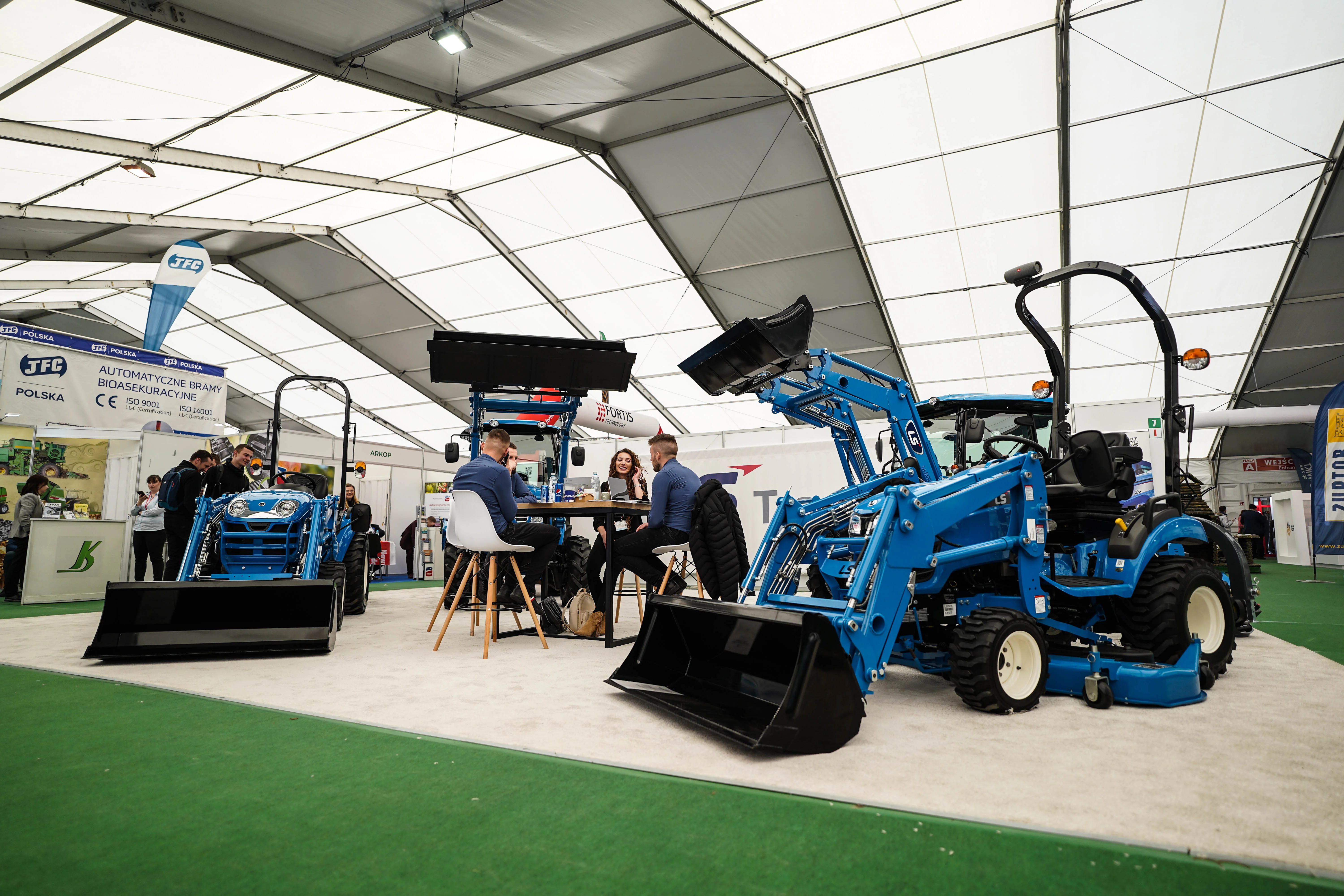 Veľtrh poľnohospodárskej techniky Agrotech 2023 v Kielciach - predstavený model LS MT 1.25