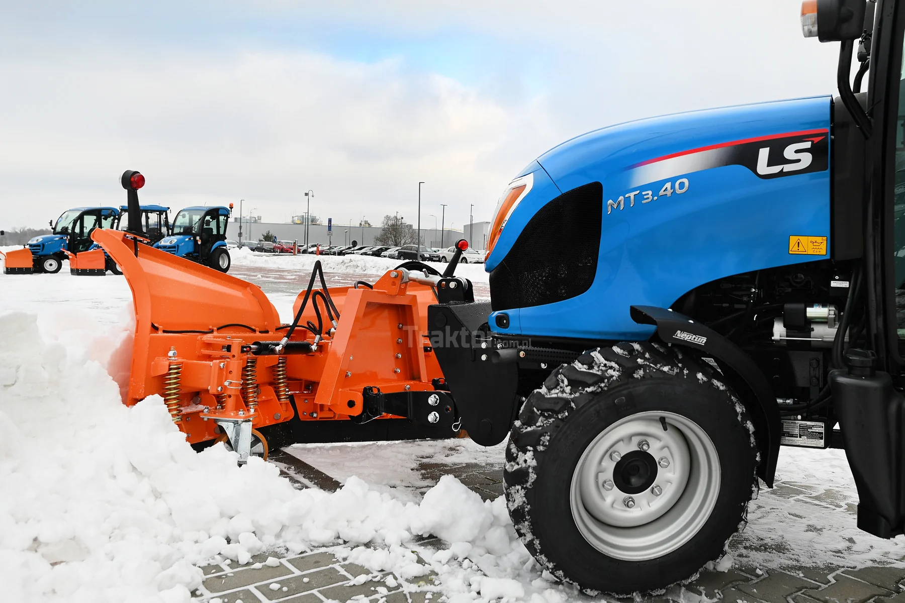 LS Tractor MT3 pour les défis hivernaux des entreprises