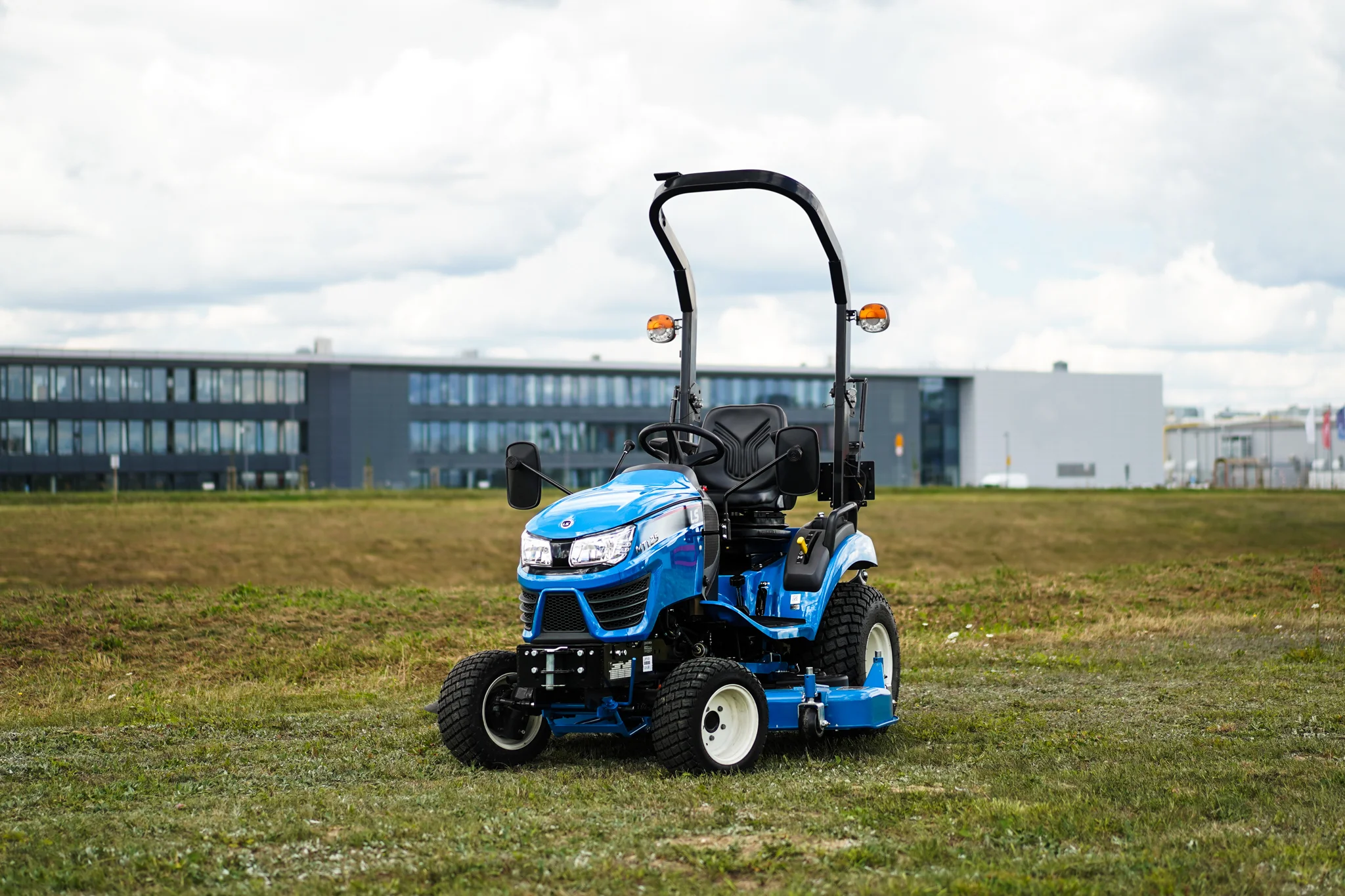 Do you need a lawn mower? Find the perfect mower model for you!