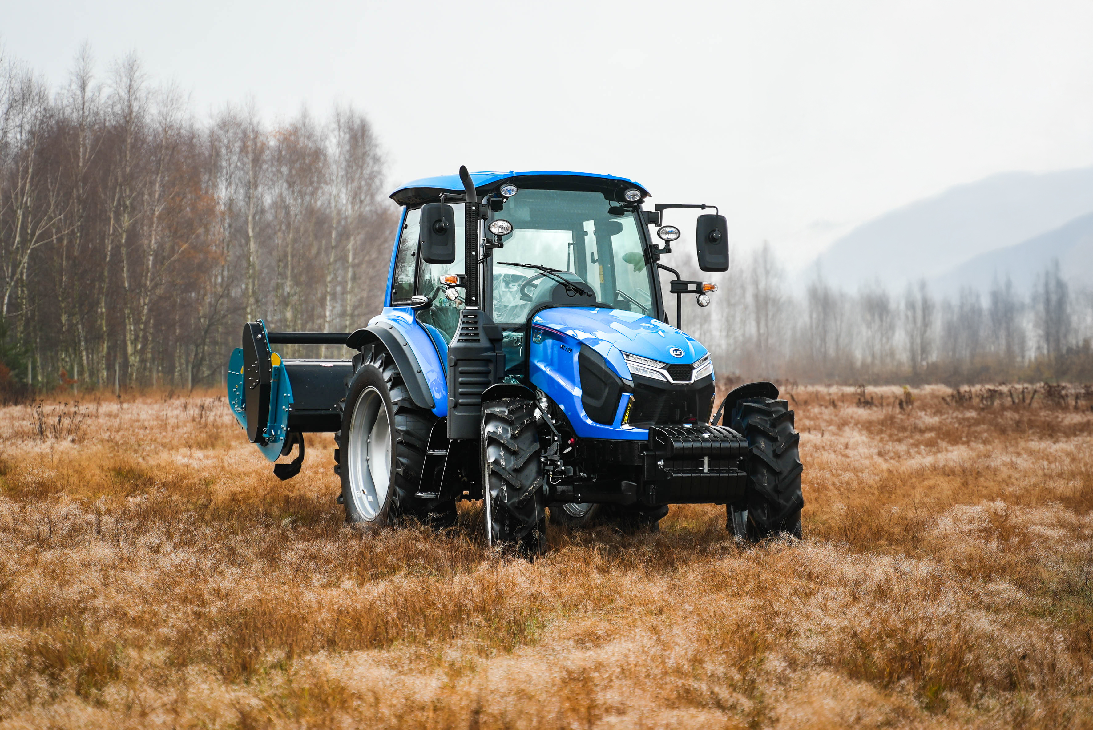 Das Portal Farmer.pl schreibt über uns! LS Traktor MT7.101 in Aktion!