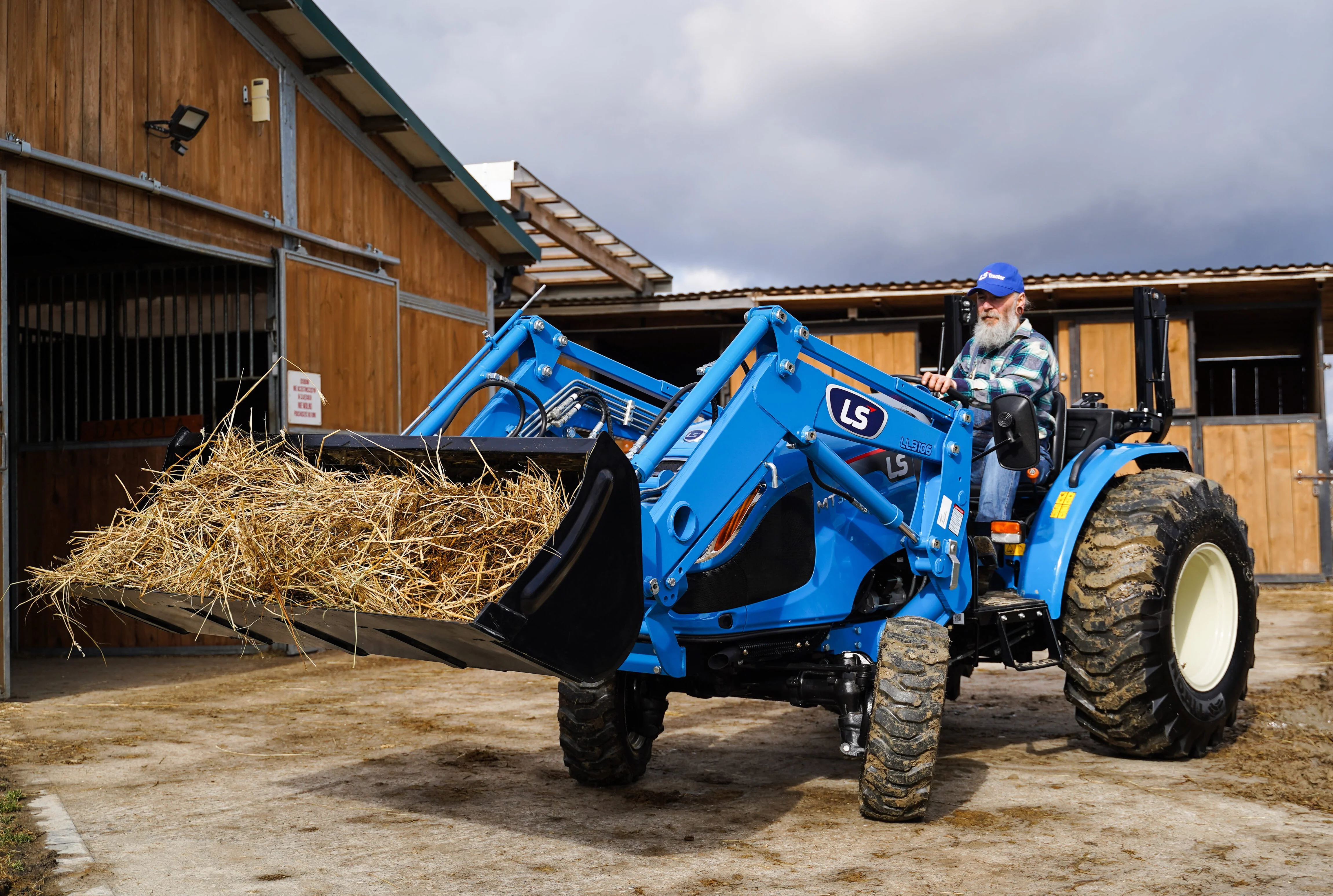 Najlepsze maszyny do zbioru jesiennych plonów