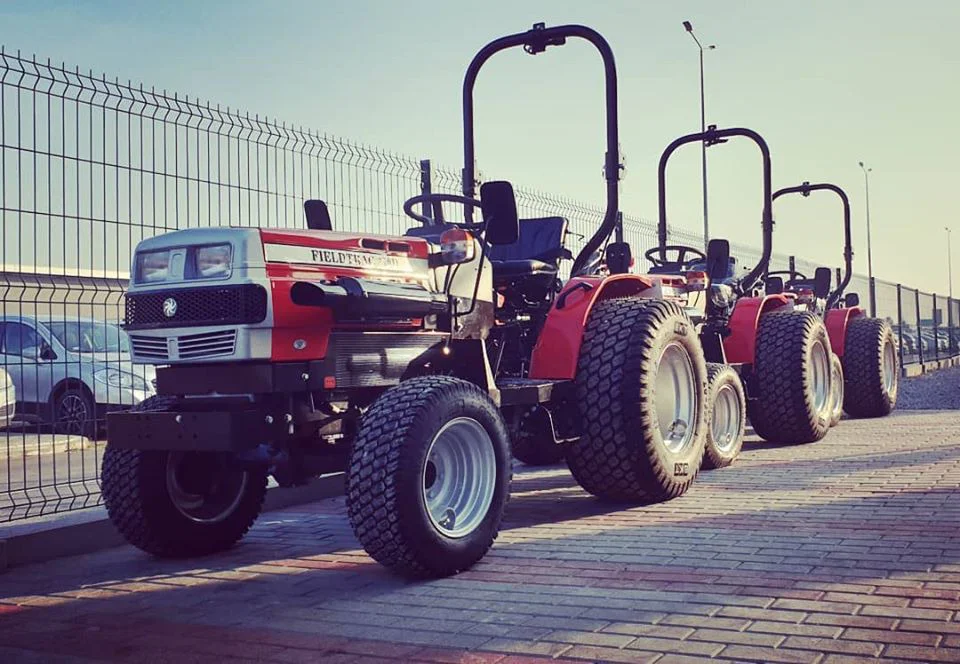 Racing tractors